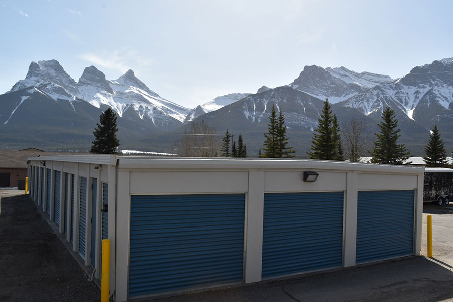 unités d'entreposage accès en voiture canmore