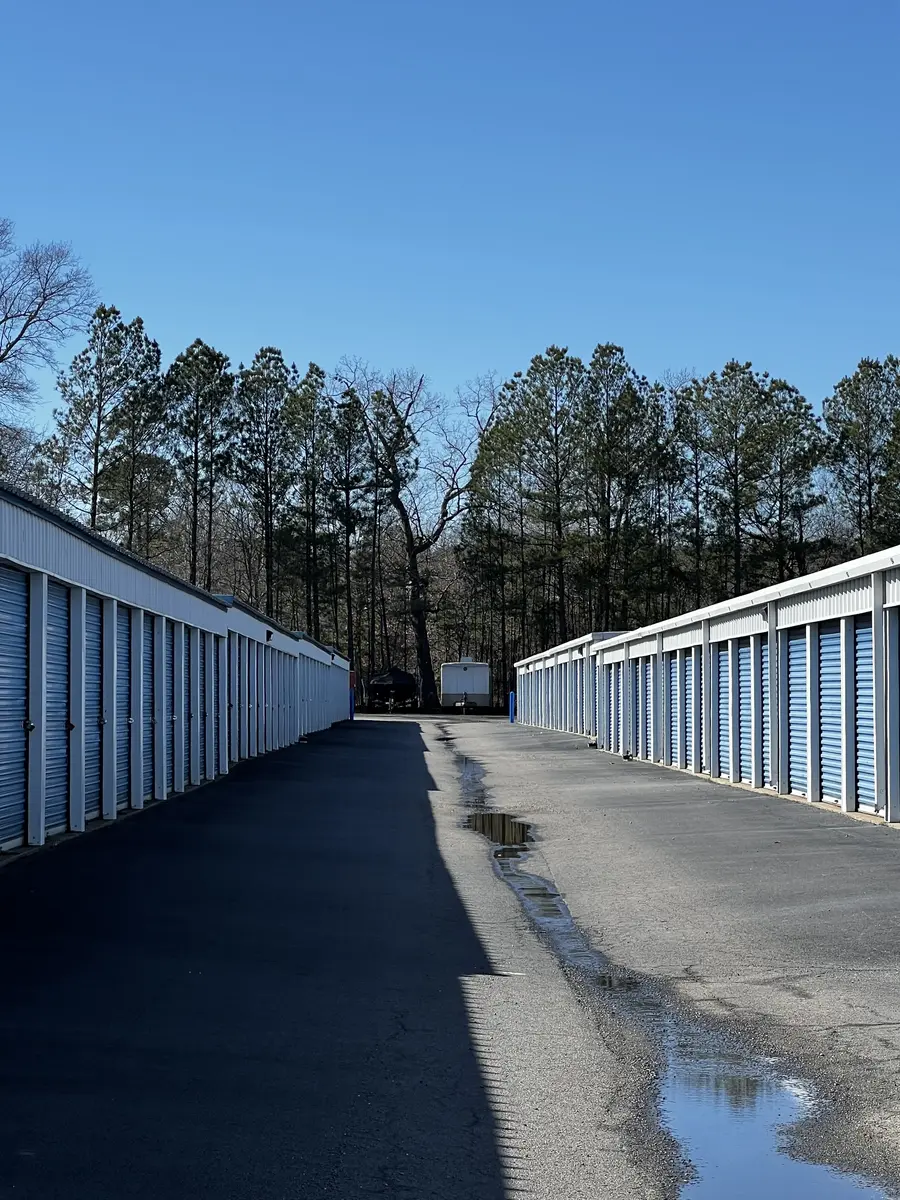 Drive up self storage units near me