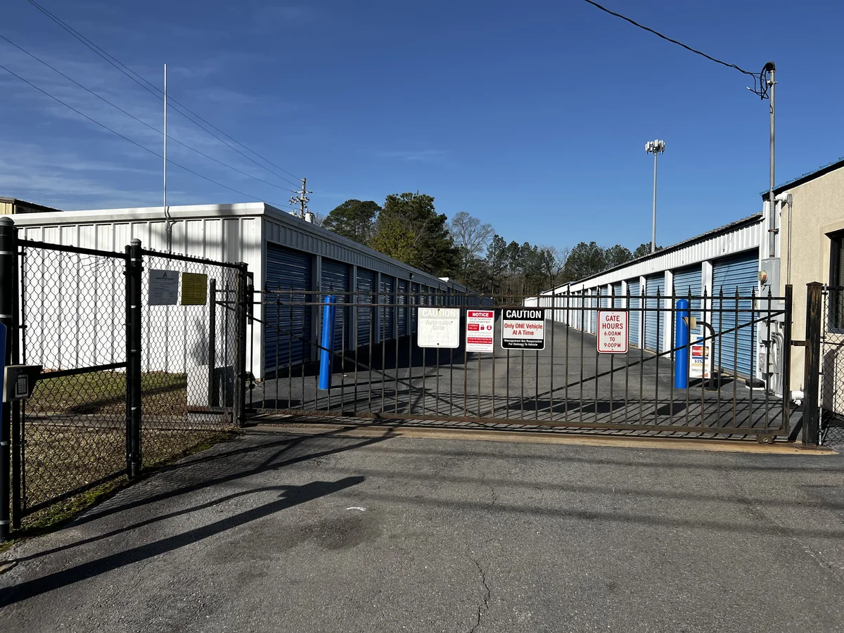 Self storage units benton