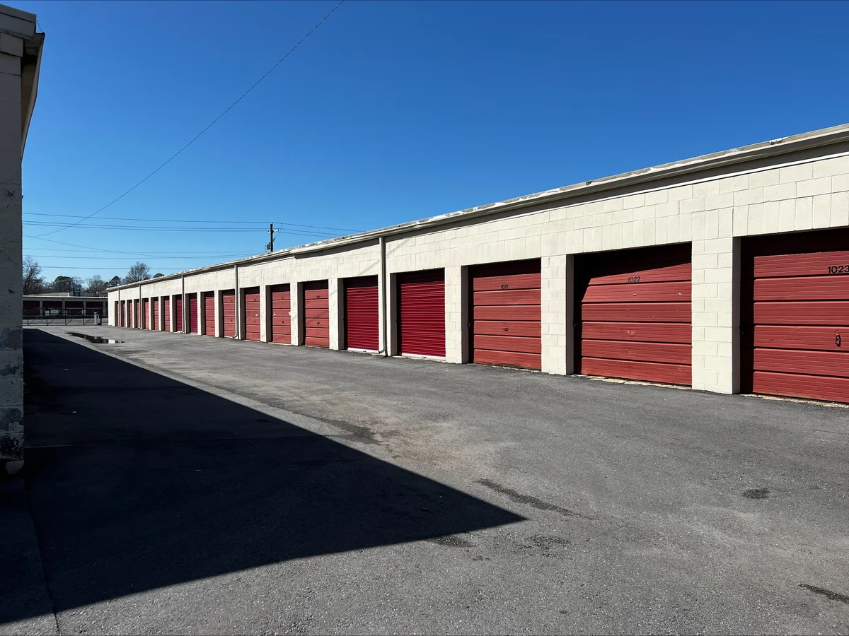 Drive up self storage units near me