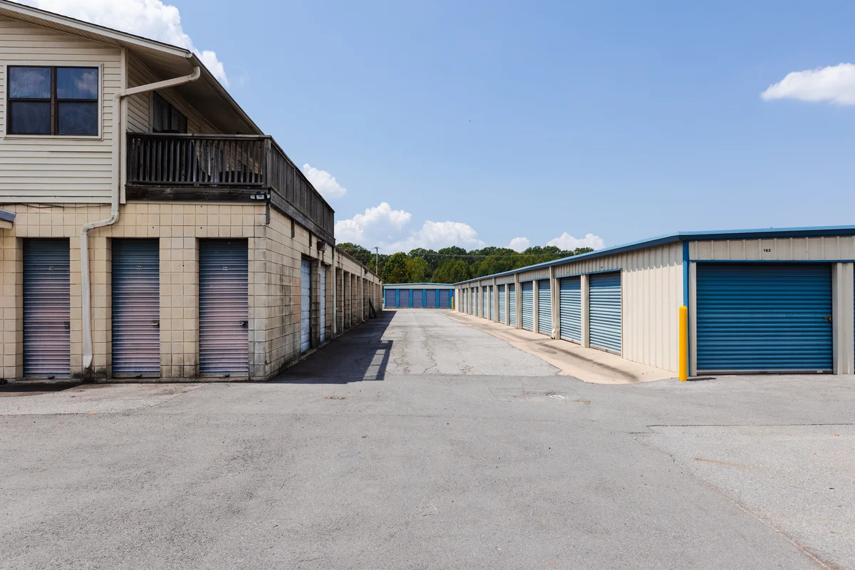 Drive up self storage units near me