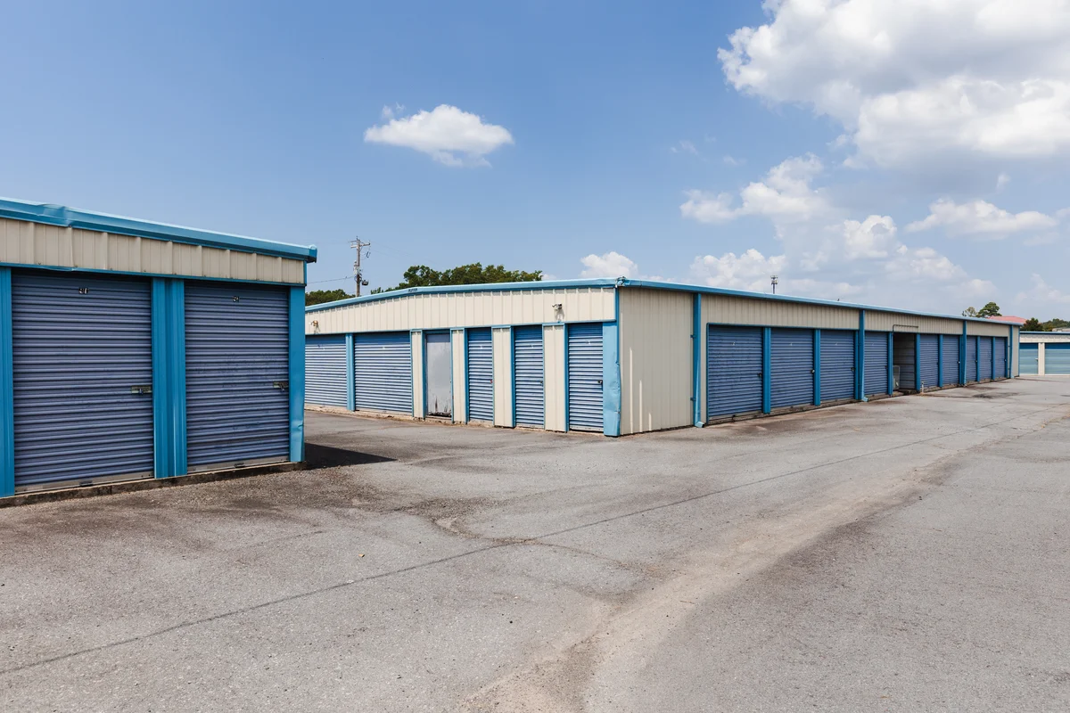 Drive up self storage units north little rock