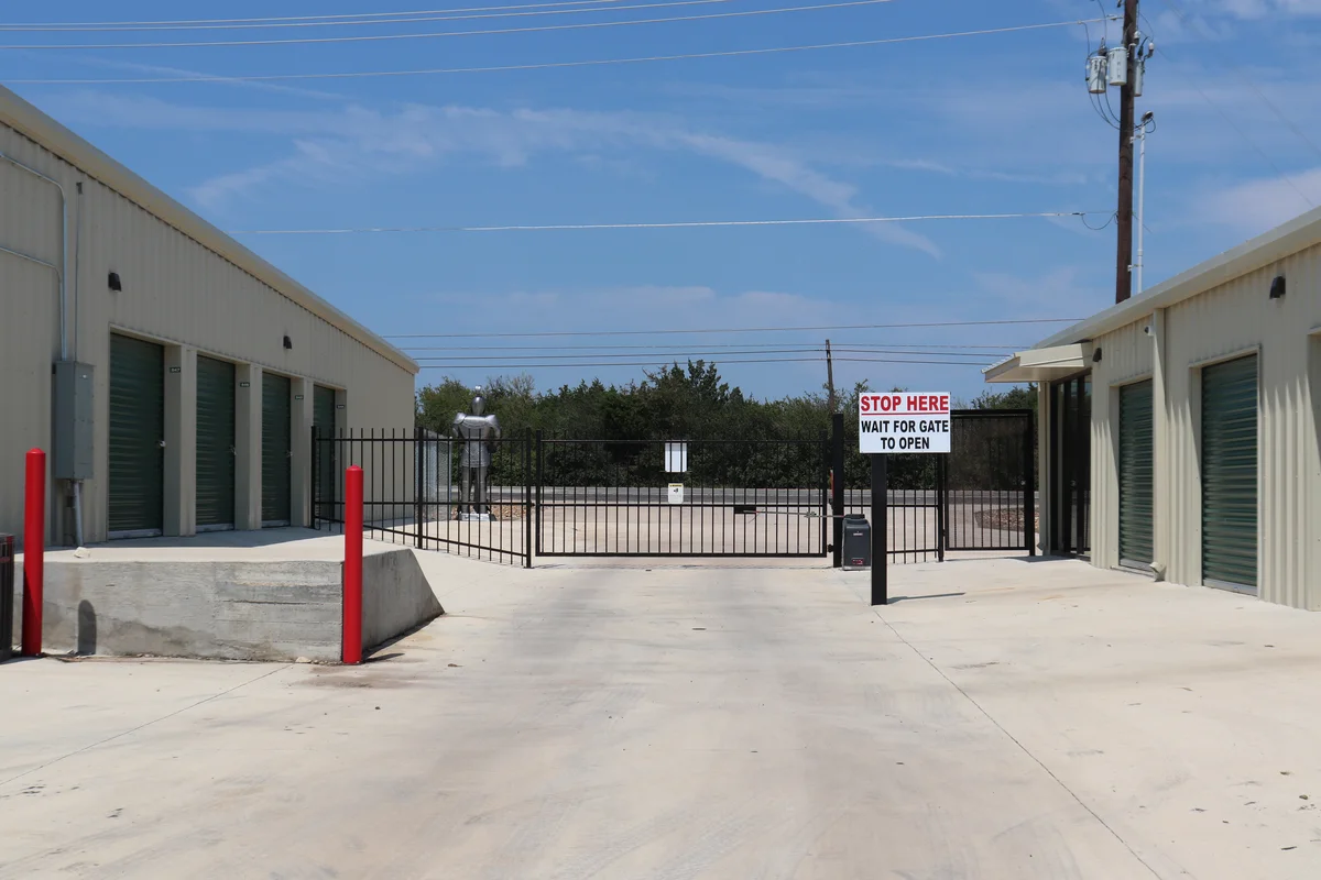 secure self storage units burnet