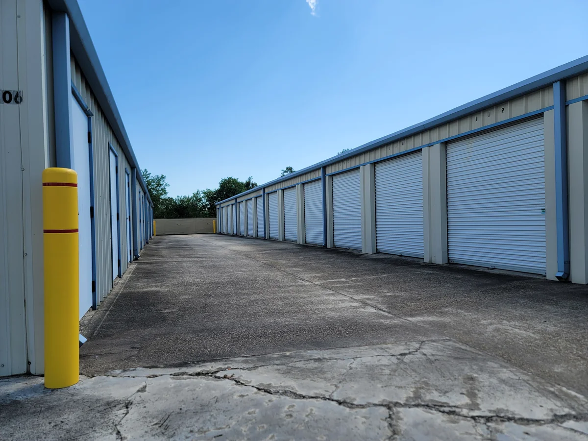 drive up storage units near me