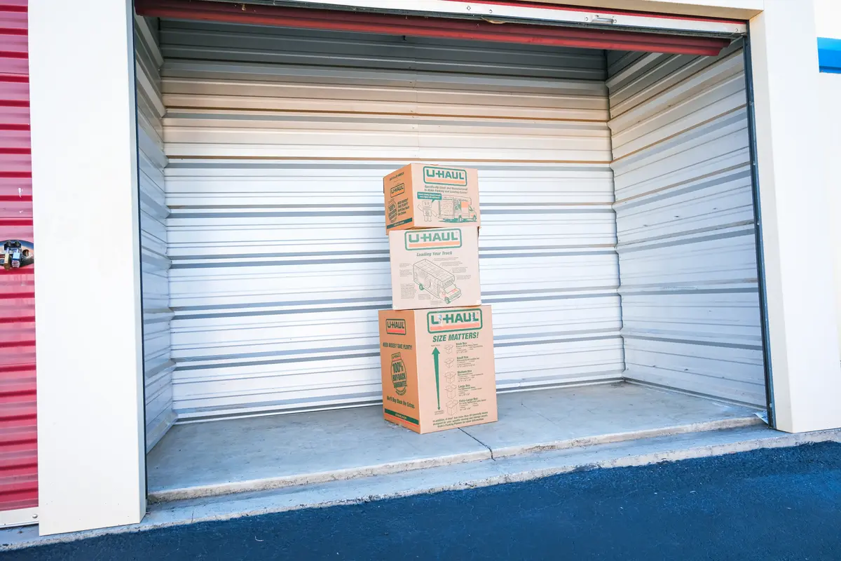 drive up self storage units