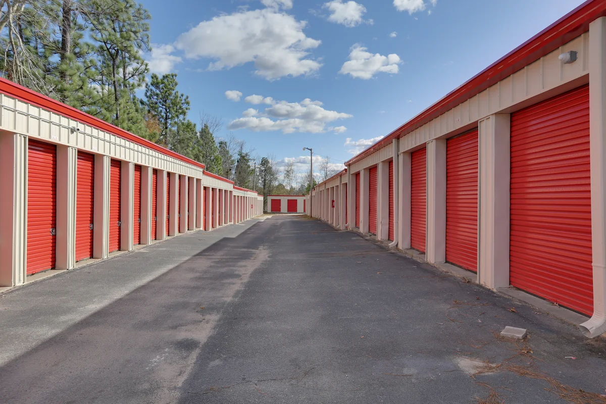 drive up self storage units