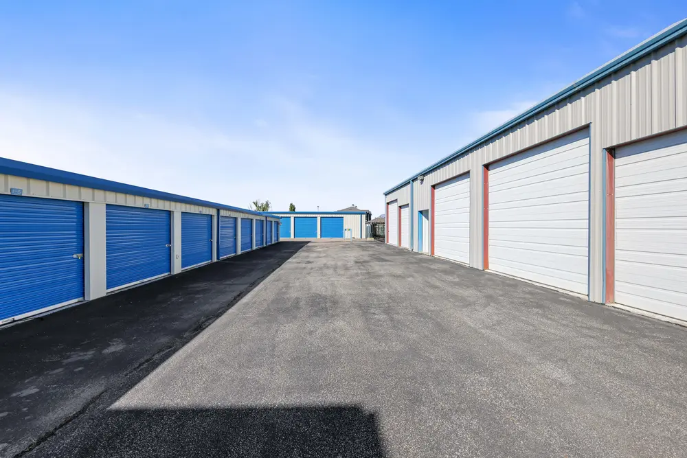 drive up storage units