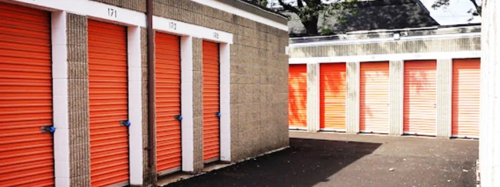 self storage units Warwick