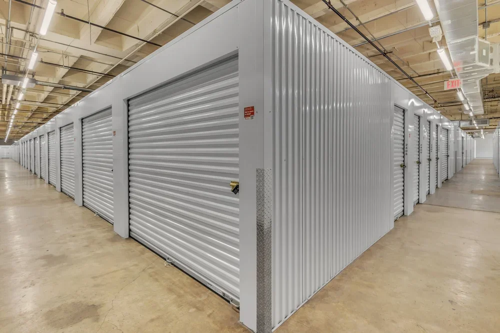 climate controlled self storage units