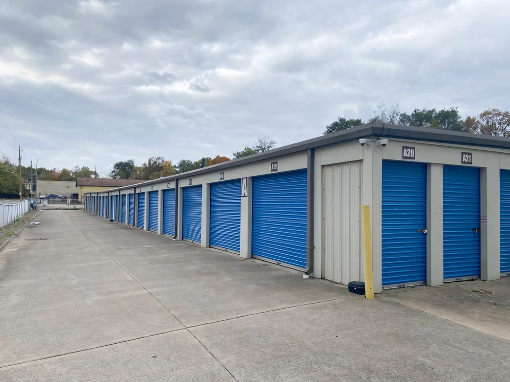 self storage units Akron