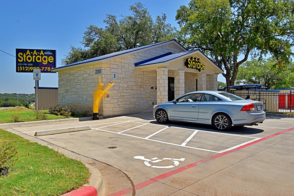 self storage units manchaca
