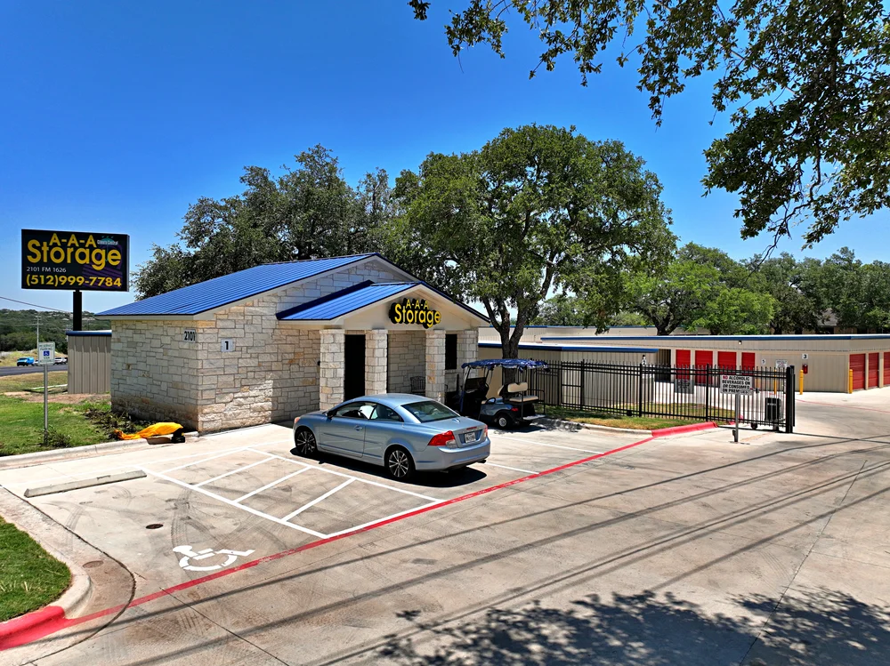 storage units near me manchaca
