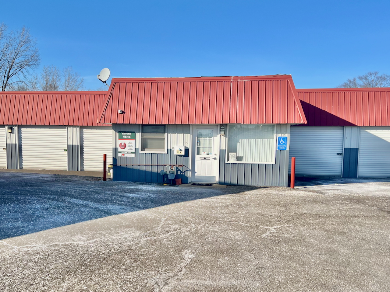 Moving and relocation storage at 2200 Oakwood Avenue Storage Depot