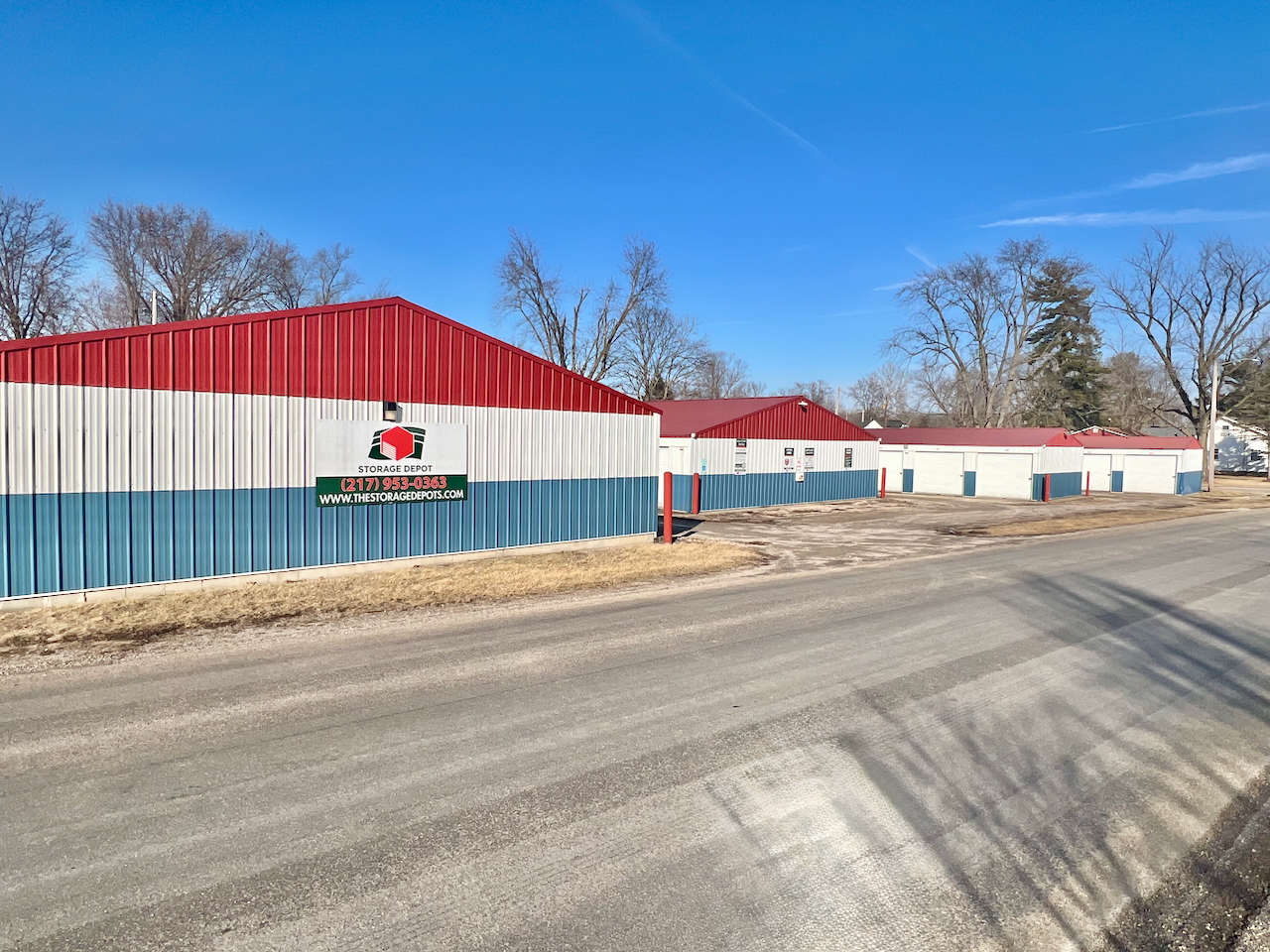 Boat storage with powered units at 2200 Oakwood Avenue Danville