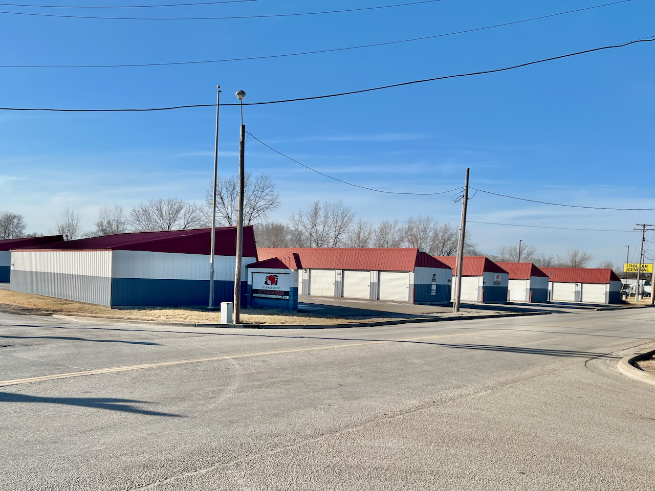 Residential storage units at 2200 Oakwood Avenue in Danville
