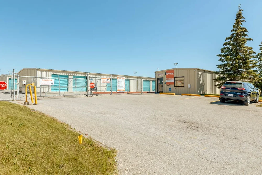 self storage units airdrie