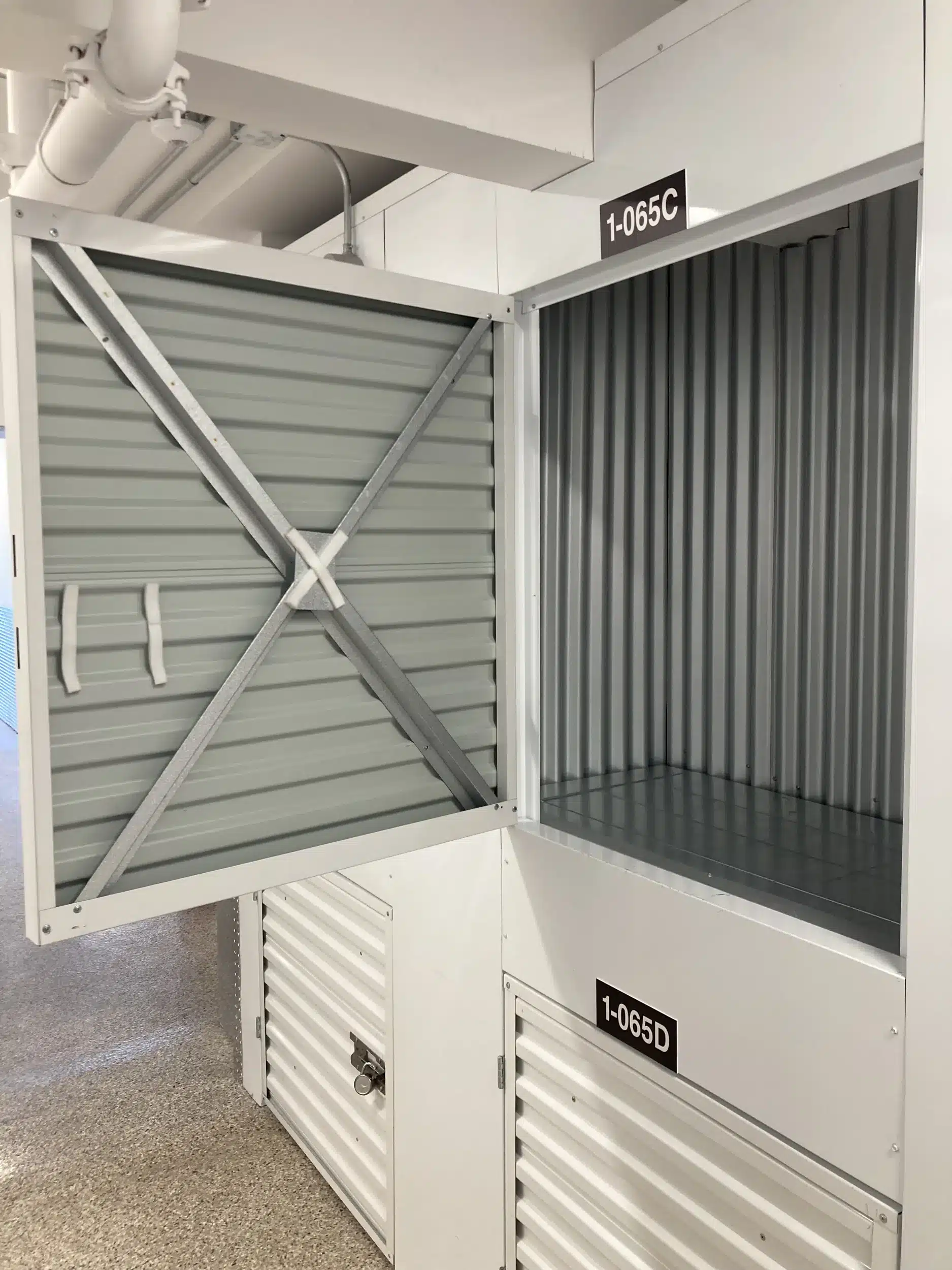 lockers storage units