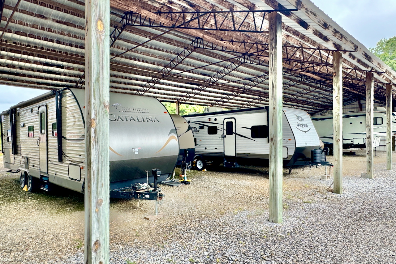 Boat covered parking at 38188 AL-25, Harpersville, Alabama with free lock included