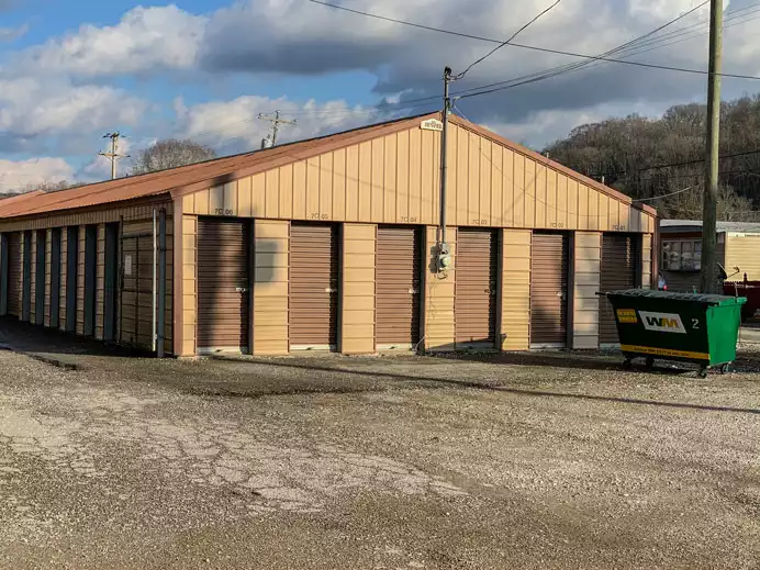 self storage units elkview