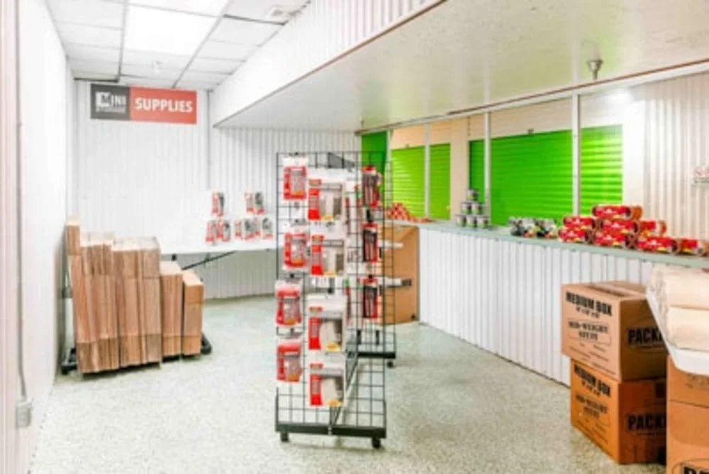 storage units supplies