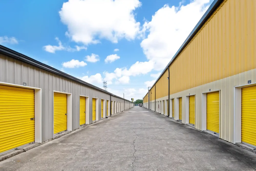 drive up storage units