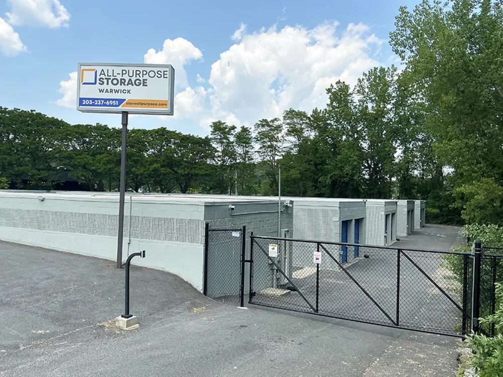 self storage units Warwick