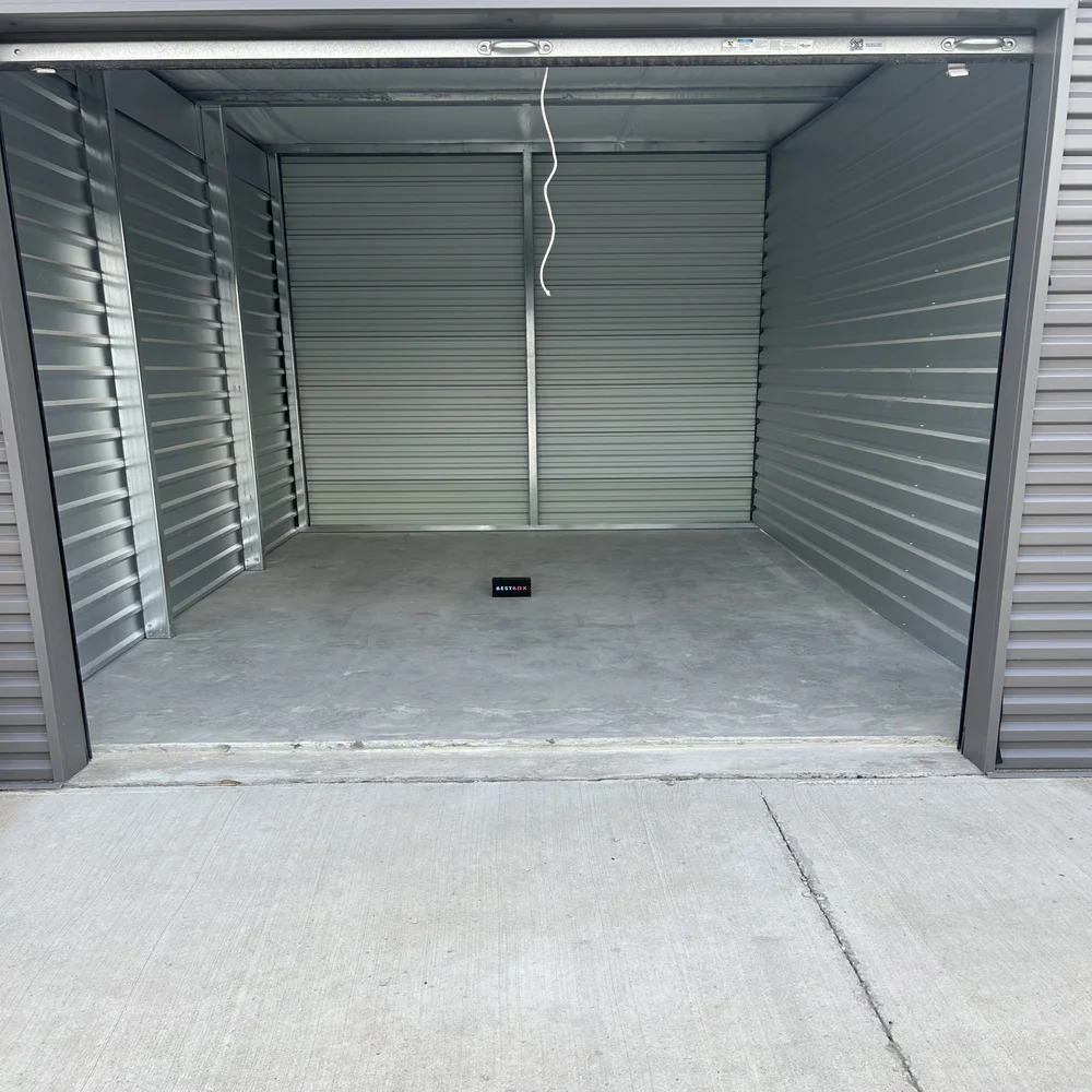 drive up self storage units