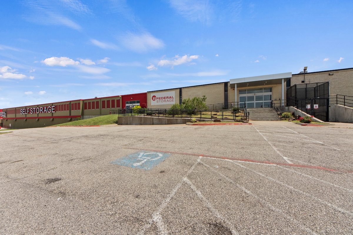 TX - Arlington - Avenue F