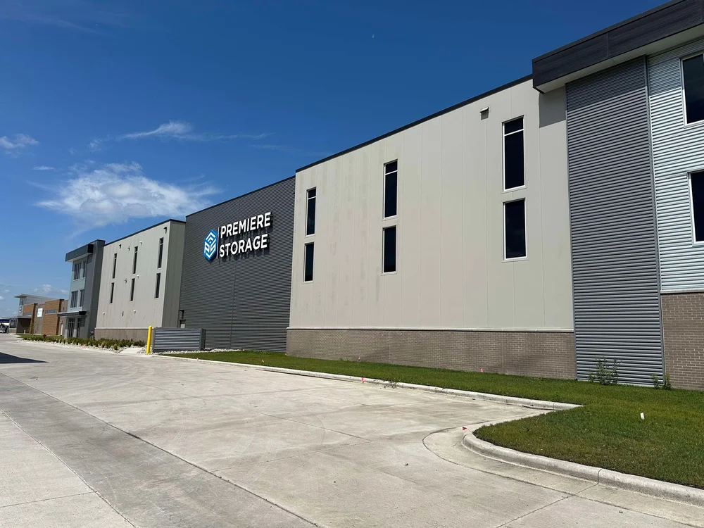 self storage units fargo