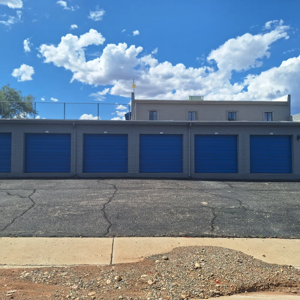 storage facility cottonwood