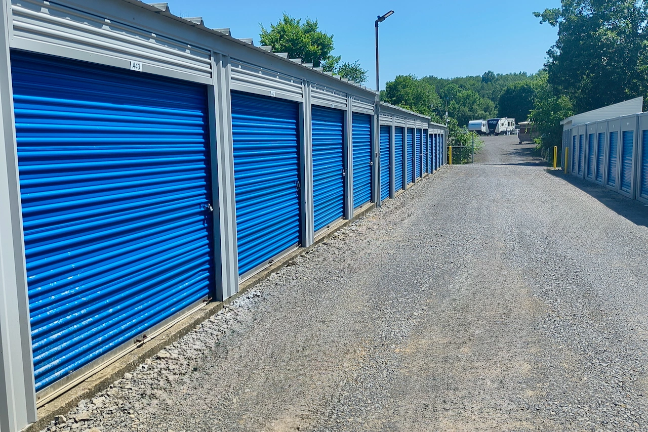 easy load self storage drive-up Butler County Pennsylvania