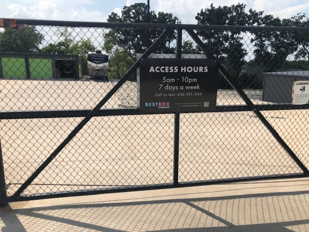 secure self storage villa ridge