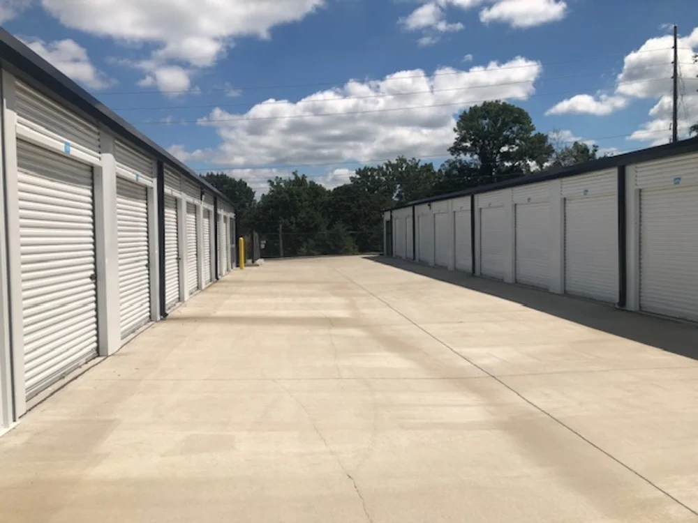 drive up self storage units