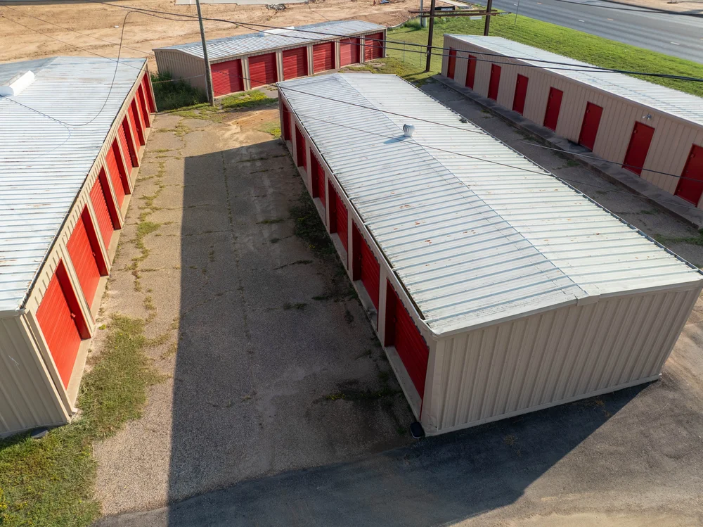 self storage units drive up