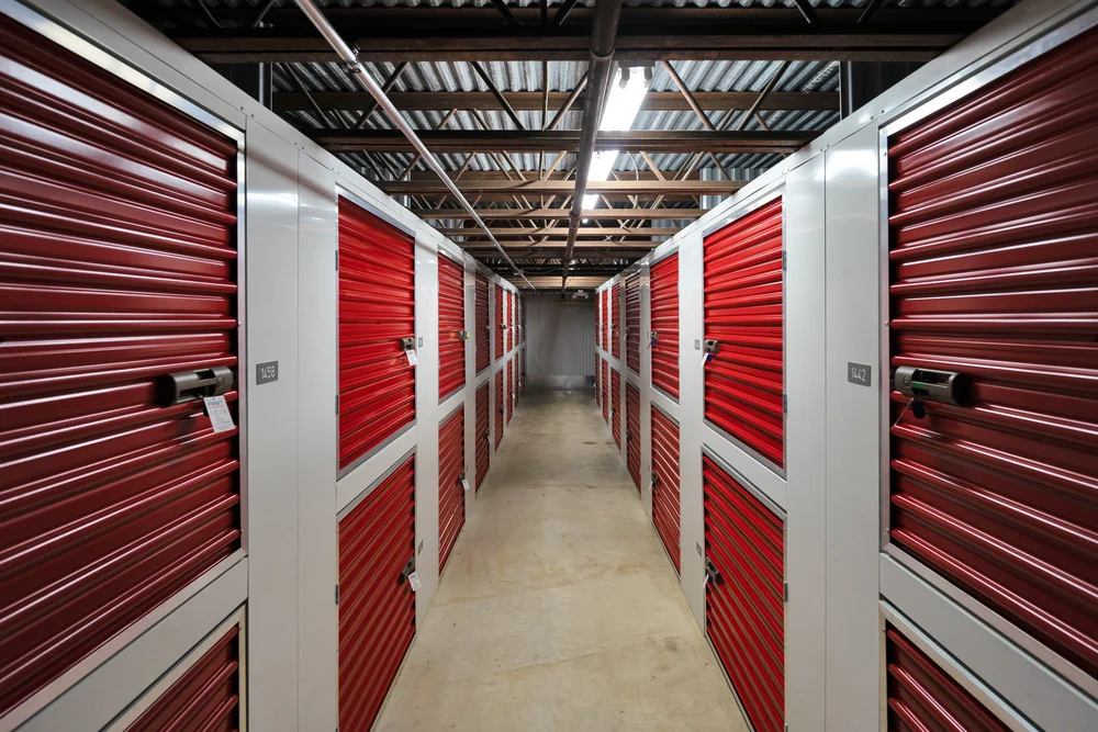 storage lockers for rent
