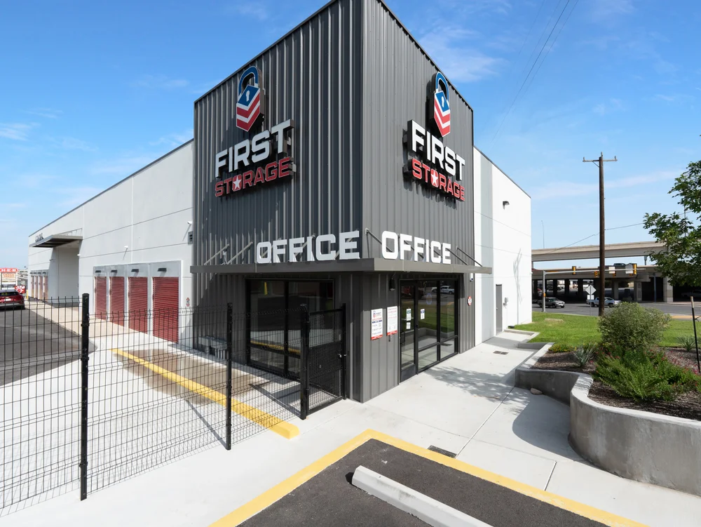 storage units for rent