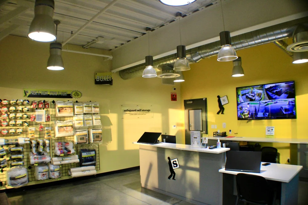 storage units in Bradenton