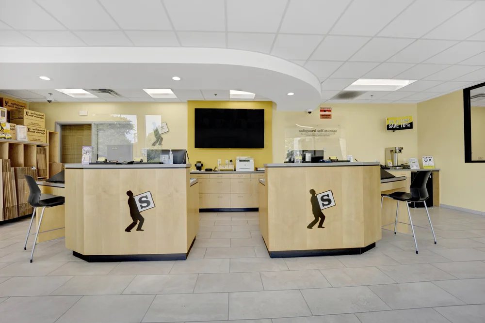 moving and packing supplies