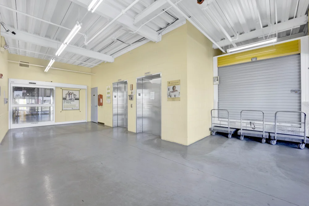 dollies and handcarts for storage