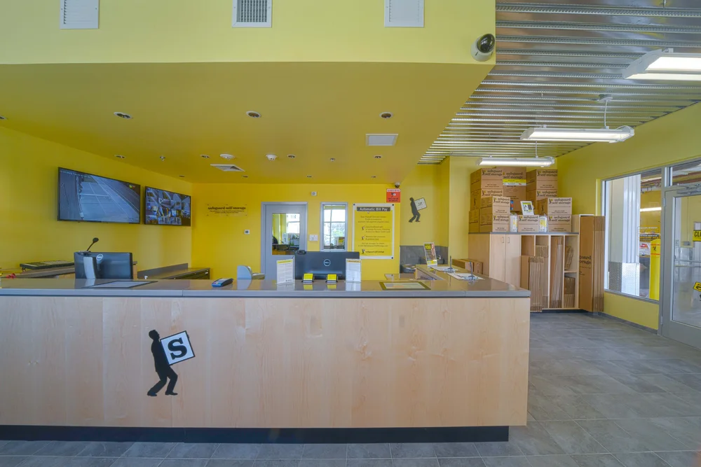 moving and packing supplies