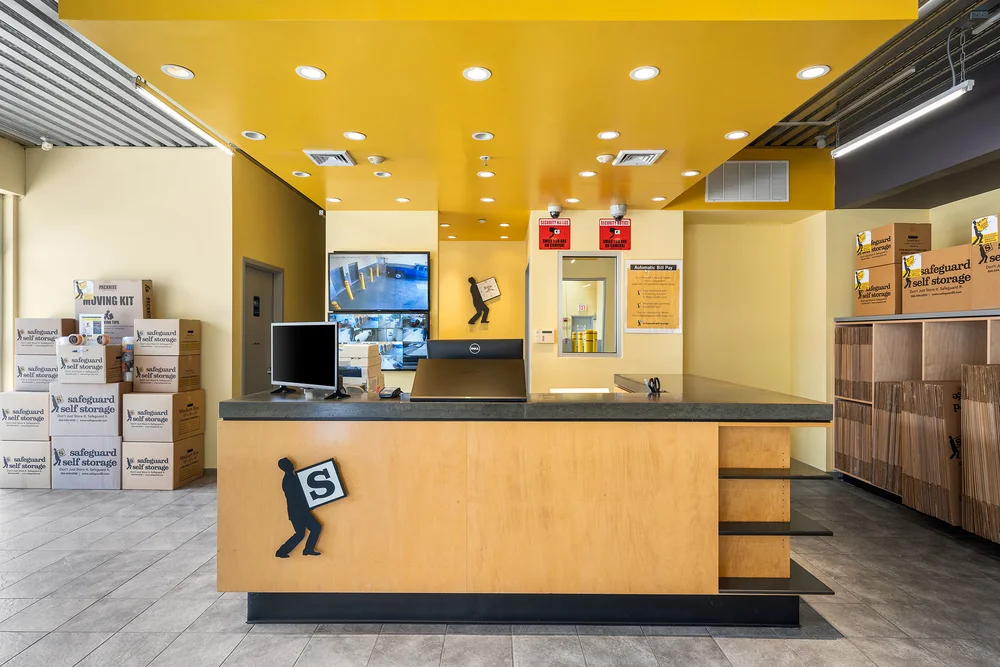 moving and packing supplies