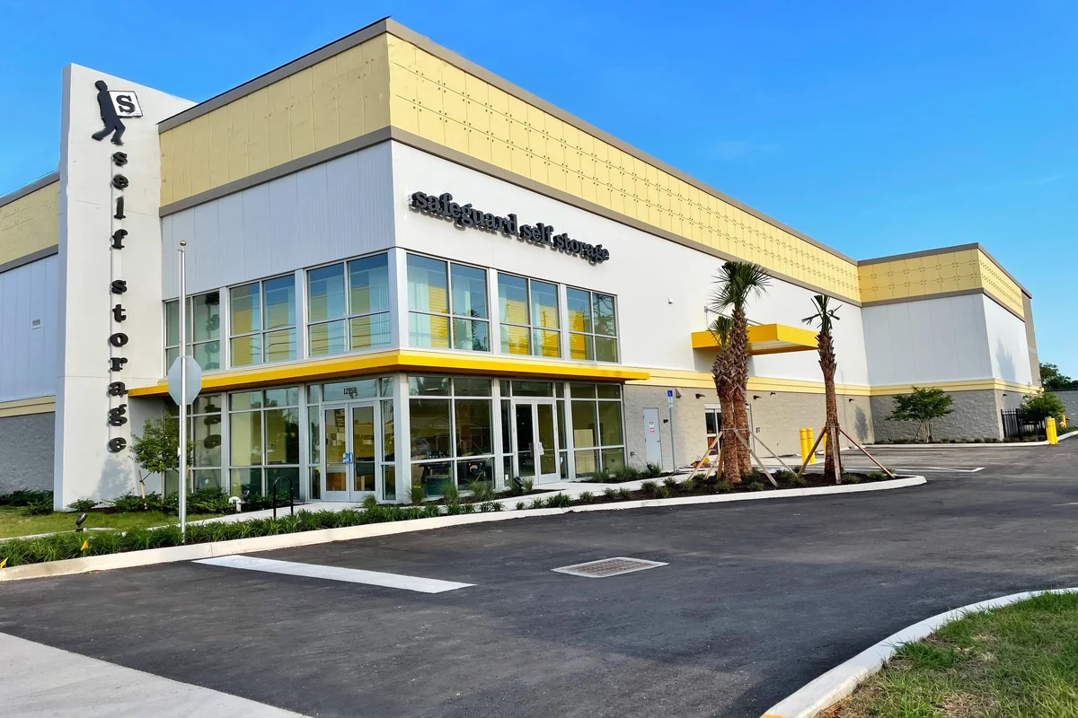 self storage units largo